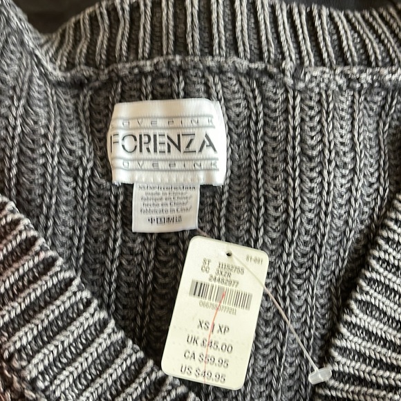 - LOVEPINK - FORENZA Vneck knitted Sweater NWT - Picture 5 of 9